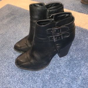 Women’s heel boot